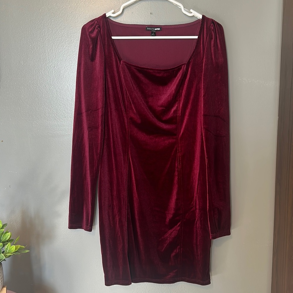 Fashion nova velvet dress